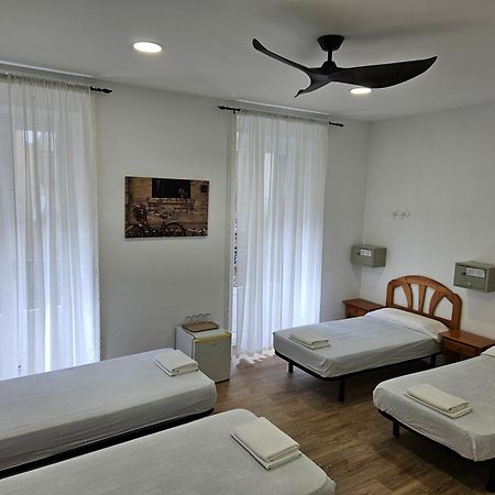 Hostal Miralva Madrid Ngoại thất bức ảnh